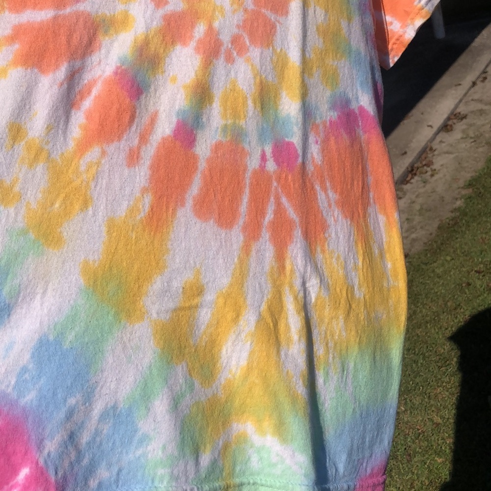 Vintage Spiral Tie-Dye Rainbow Cotton Tee Shirt 🌈 - Picture 6 of 11